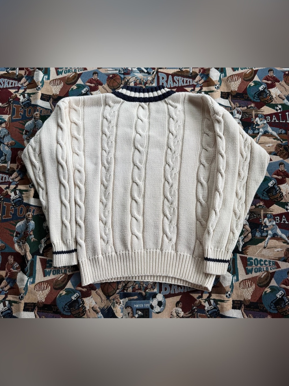 Vintage 90s Men’s G.H. Bass Cable Knit V-Neck Cotton Cream Sweater - Picture 3 of 3